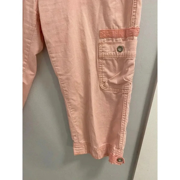 LEVI’S WOMEN PINK CAPRI PANTS SIZE 6 - Picture 2 of 9